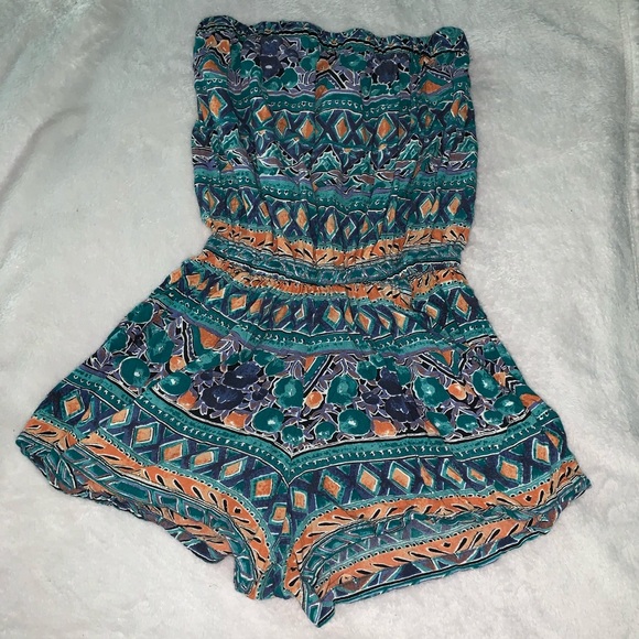 patterned romper - Picture 1 of 4